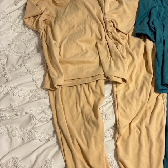 2- Piece Cozy Lounge Set in Nude & Rust Colored - Picture 2 of 3